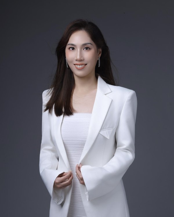 Stephenie Chia, Chief Operating Officer of CCA